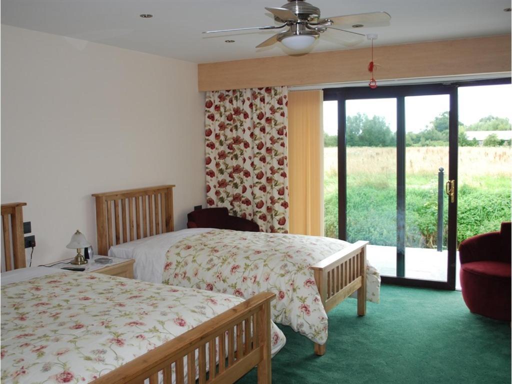 Double-Gate B&B Уелс Екстериор снимка